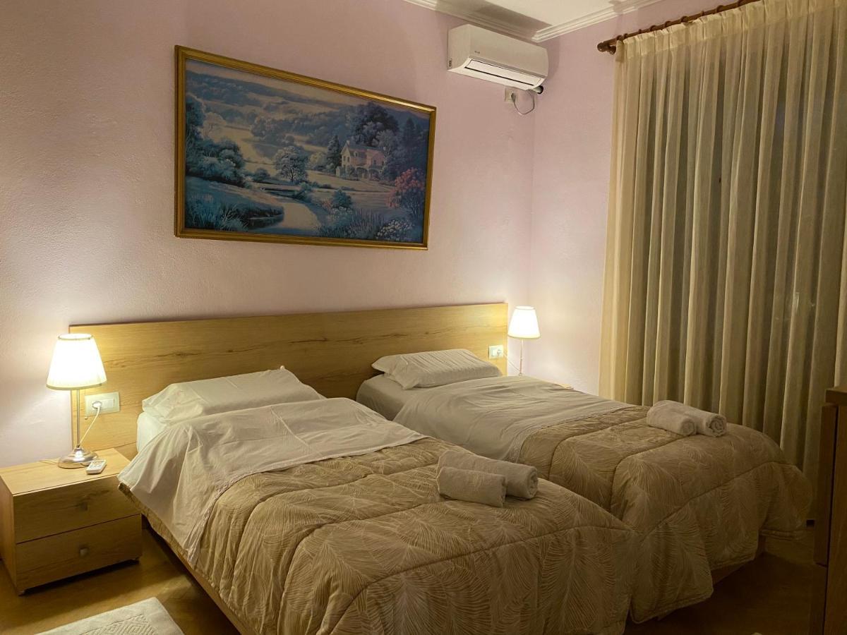 Ballo Apartments จีโรคาสเตอร์ ภายนอก รูปภาพ