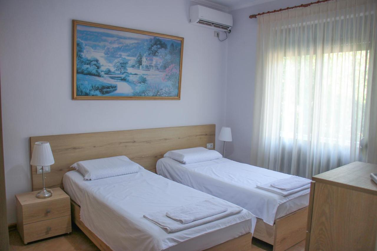 Ballo Apartments จีโรคาสเตอร์ ภายนอก รูปภาพ